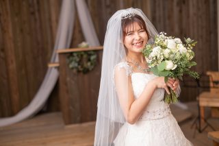 結婚式の衣装選び：夢の一日にふさわしいドレスを見つける秘訣